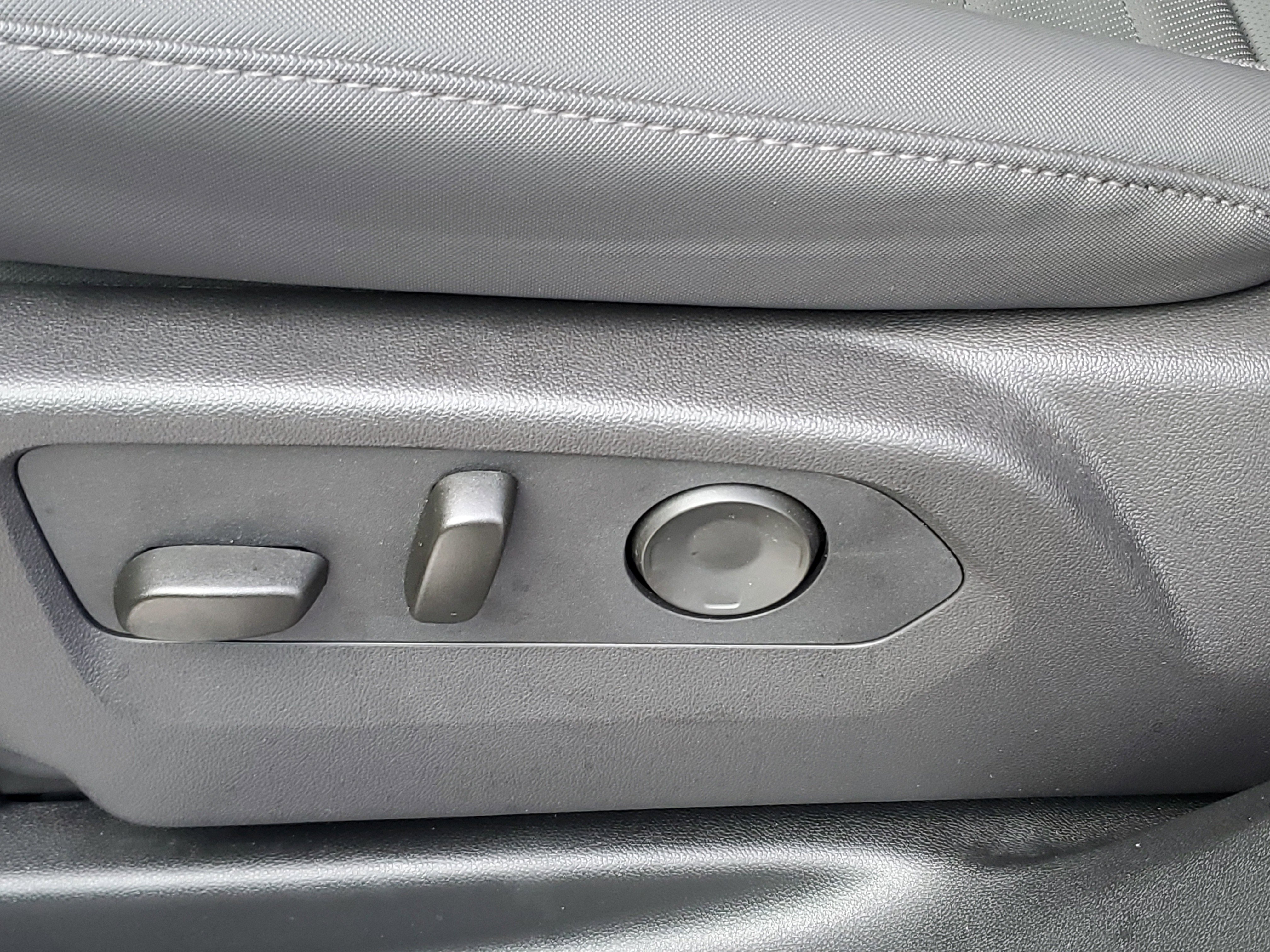 Used 2024 GMC Hummer EV 2X w/ Extreme Off-Road Package image 29