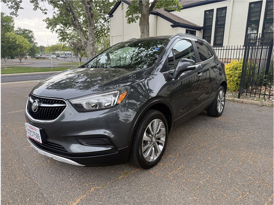 Used 2017 Buick Encore Preferred image 3