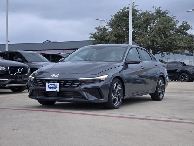 Certified 2026 Hyundai Elantra Limited FWD image 2