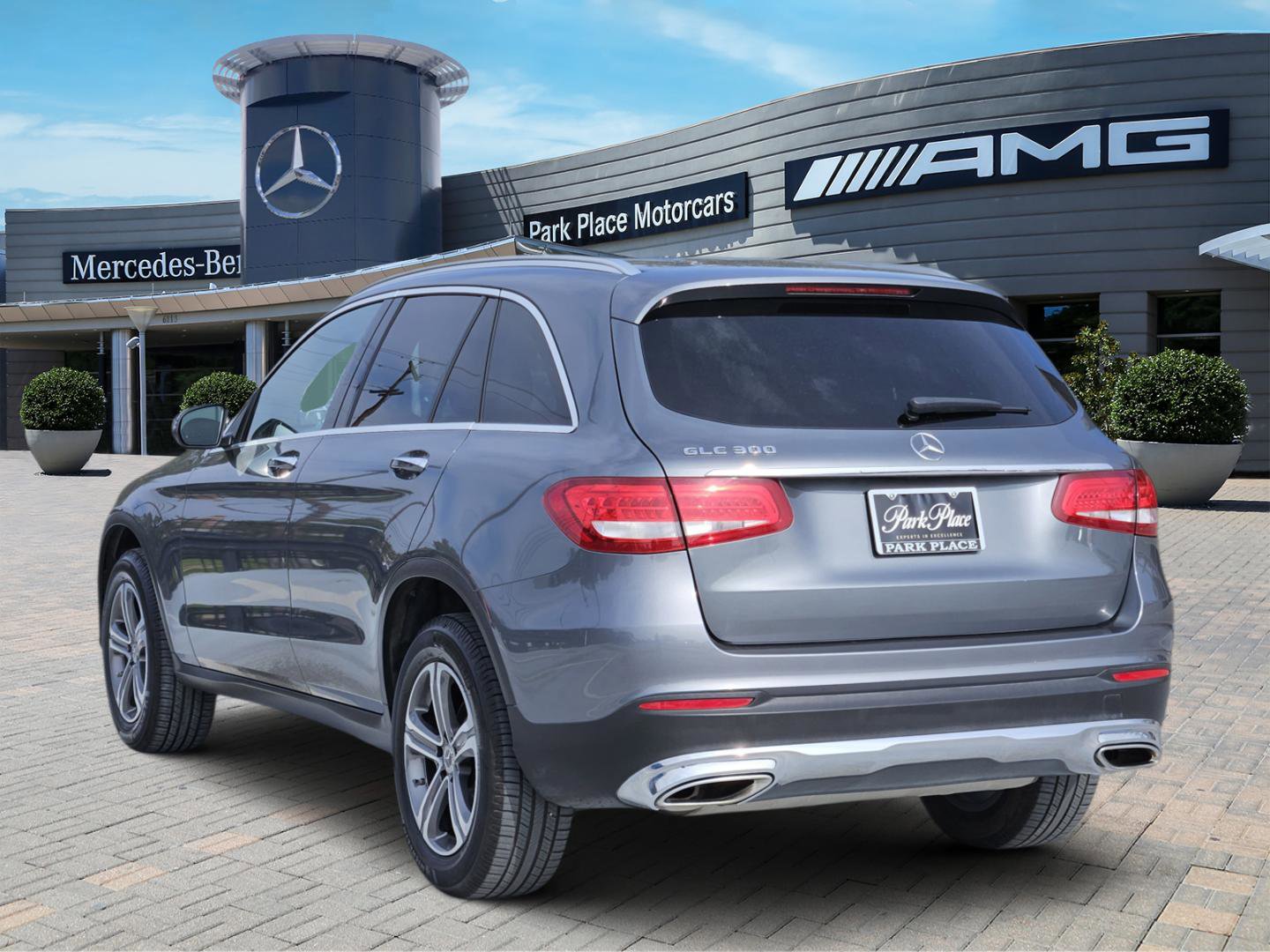 Used 2019 Mercedes-Benz GLC 300 image 4