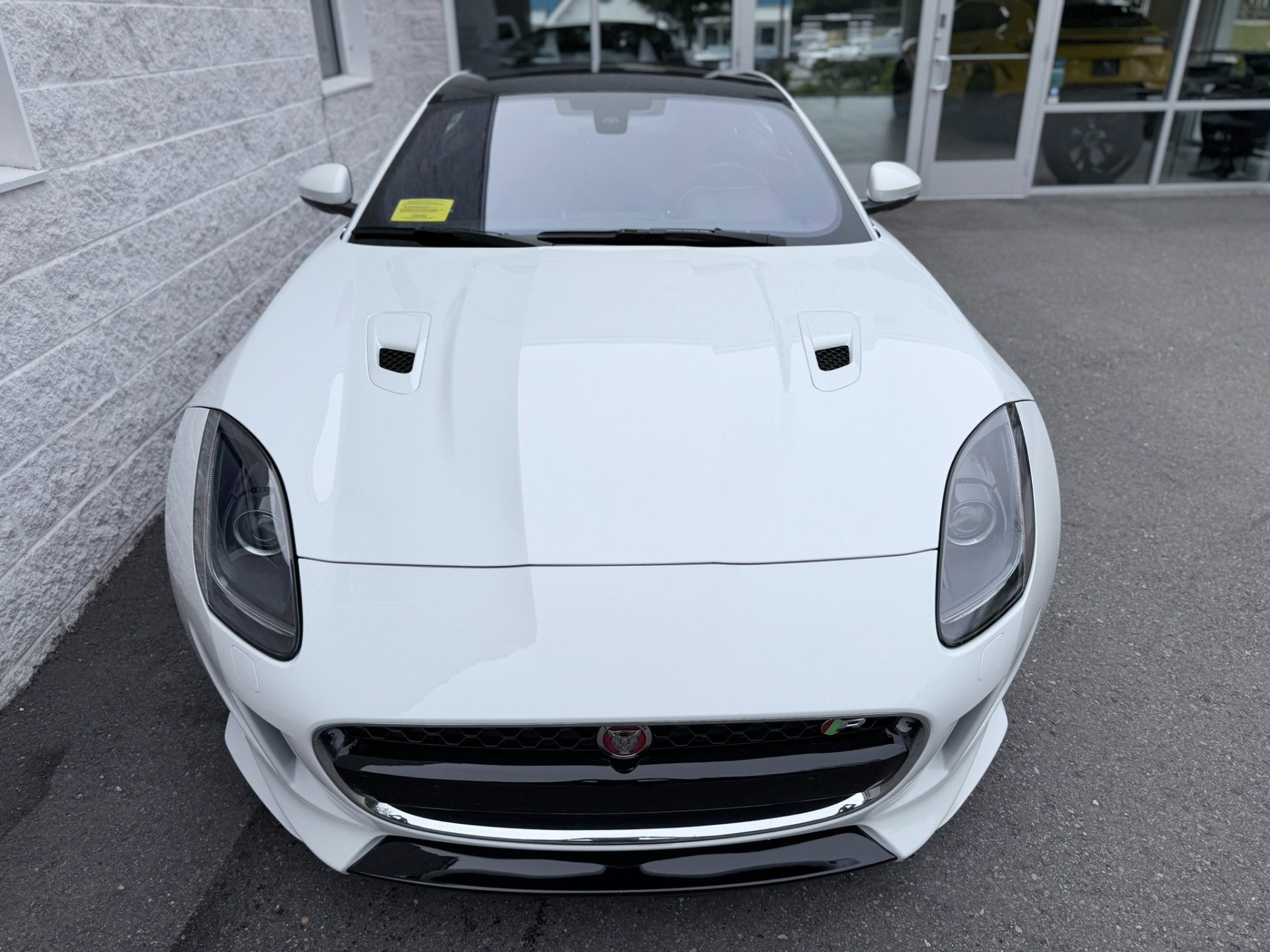Used 2017 Jaguar F-TYPE R AWD/4WD image 10