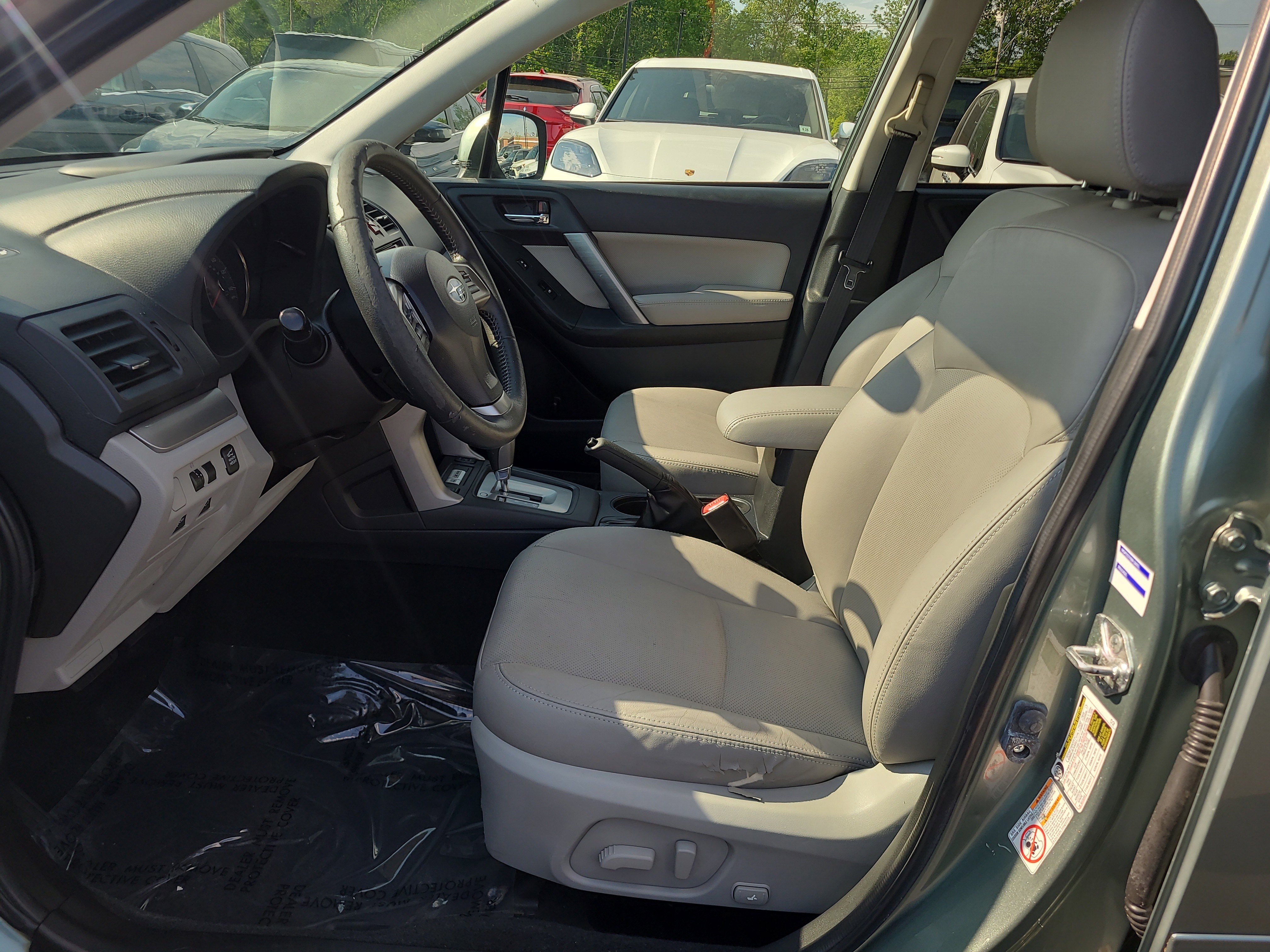 Used 2015 Subaru Forester 2.5i Limited AWD/4WD image 16