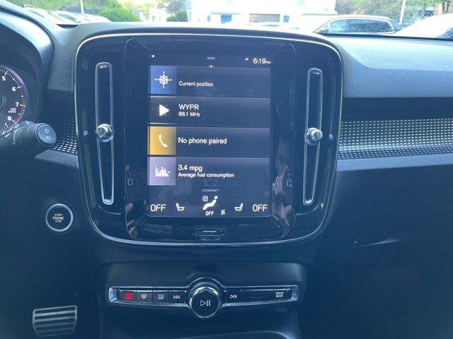 Used 2020 Volvo XC40 T5 R-Design w/ Protection Package AWD/4WD image 19