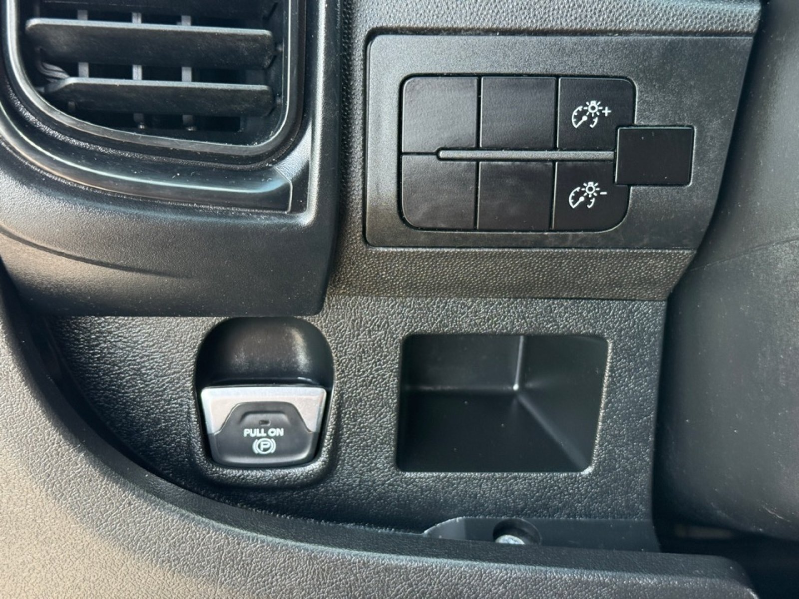 Used 2023 RAM ProMaster 2500 FWD image 34