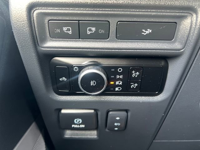 Used 2023 Ford F150 Lariat w/ Equipment Group 502A High image 36