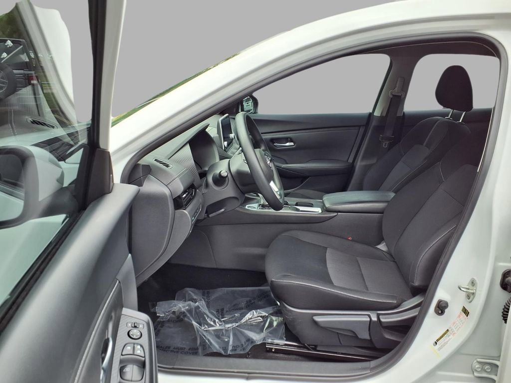Certified 2024 Nissan Sentra SV FWD image 22