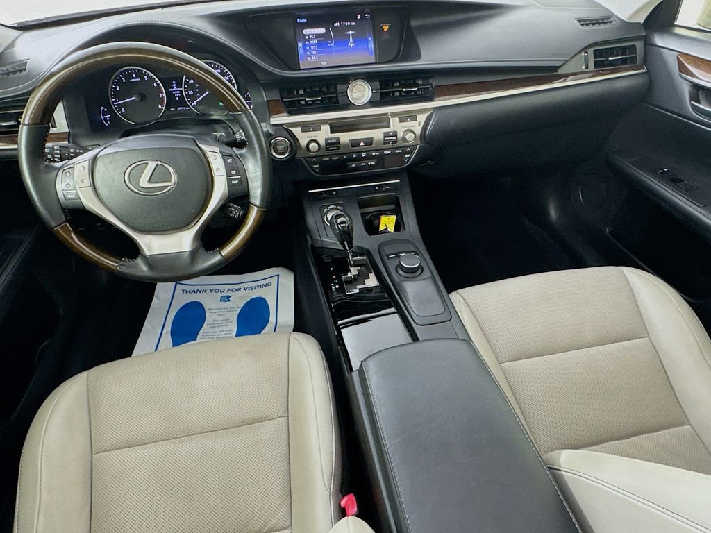 Used 2015 Lexus ES 350 w/ Premium Package image 29