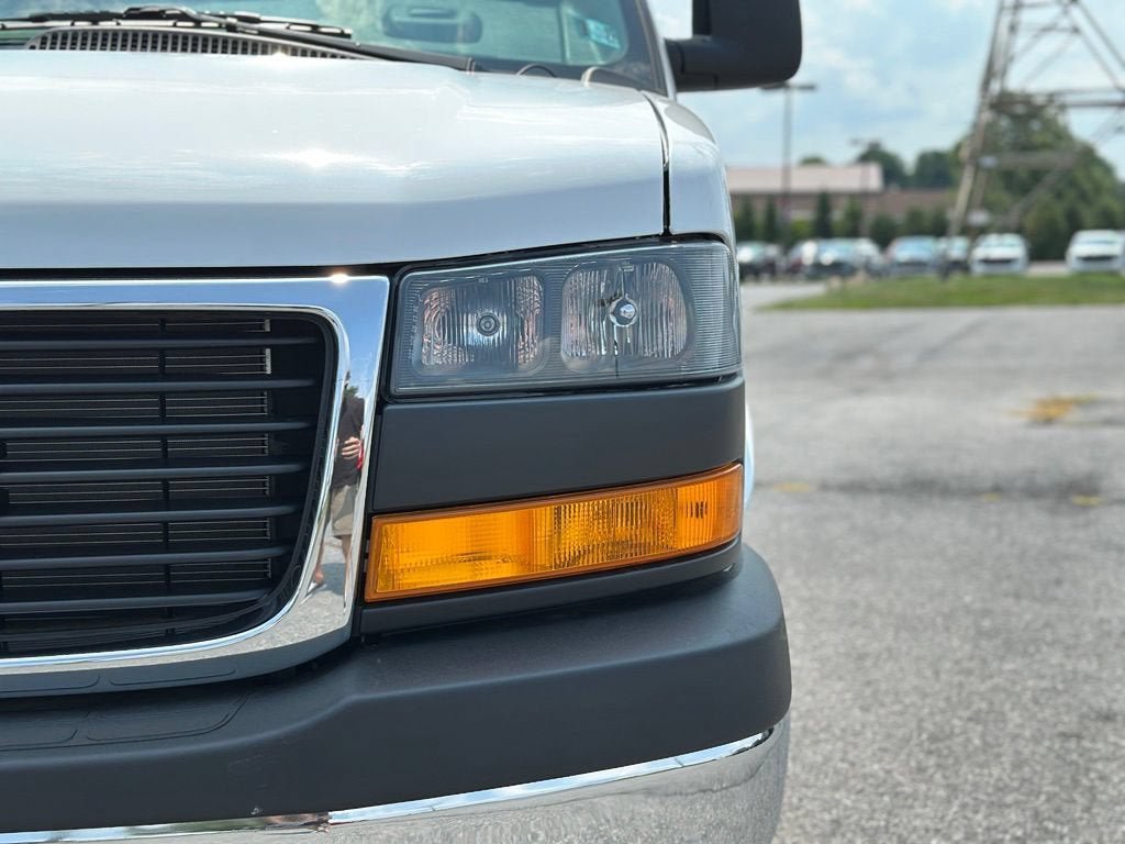 New 2026 GMC Savana 2500 w/ Driver Convenience Package RWD image 21