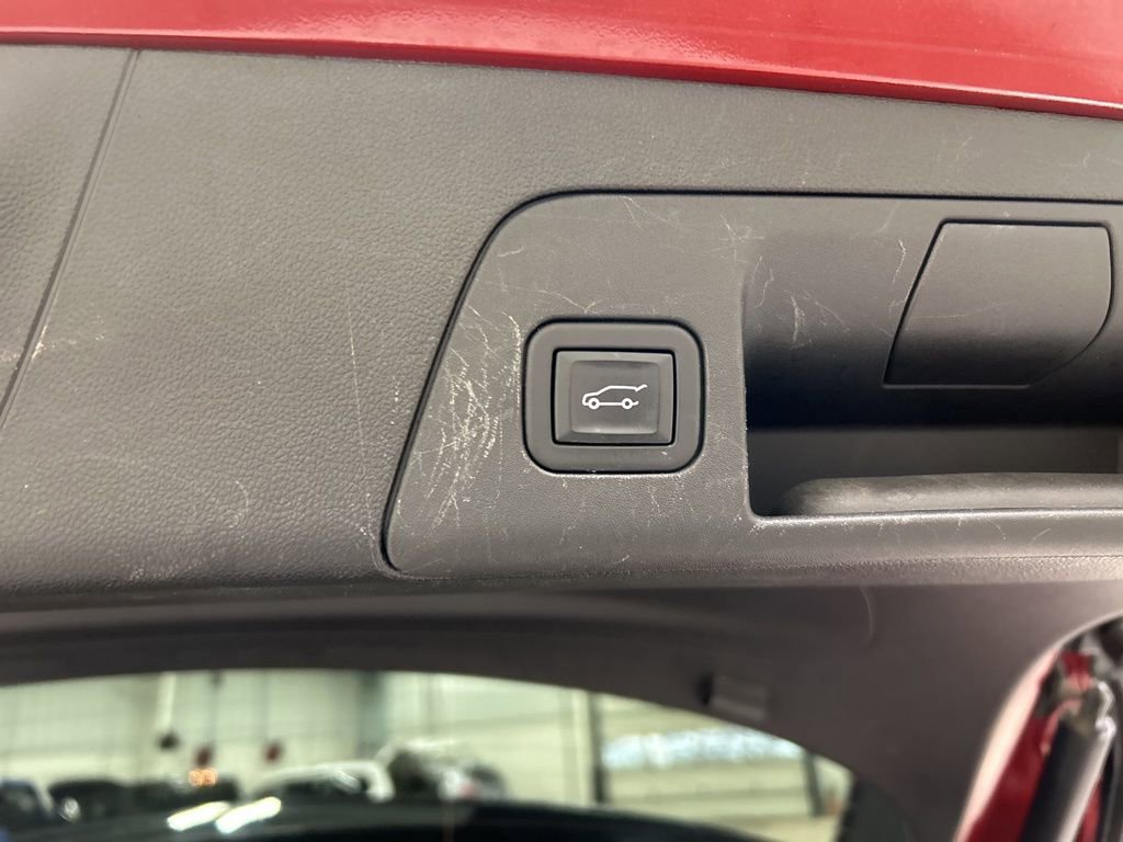 Used 2023 Buick Envision Avenir AWD/4WD image 36