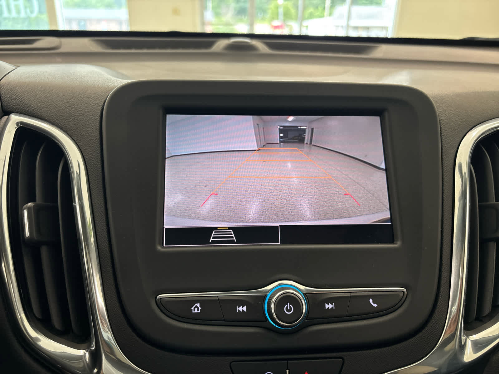 Used 2023 Chevrolet Equinox LT image 45