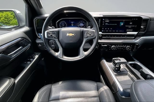 Used 2024 Chevrolet Silverado 1500 LTZ w/ Technology Package AWD/4WD image 9
