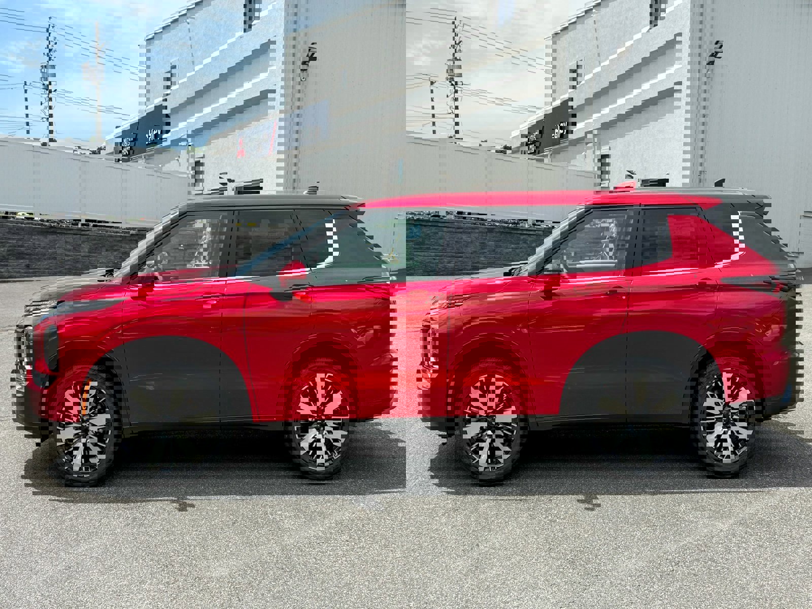 New 2025 Mitsubishi Outlander AWD image 8