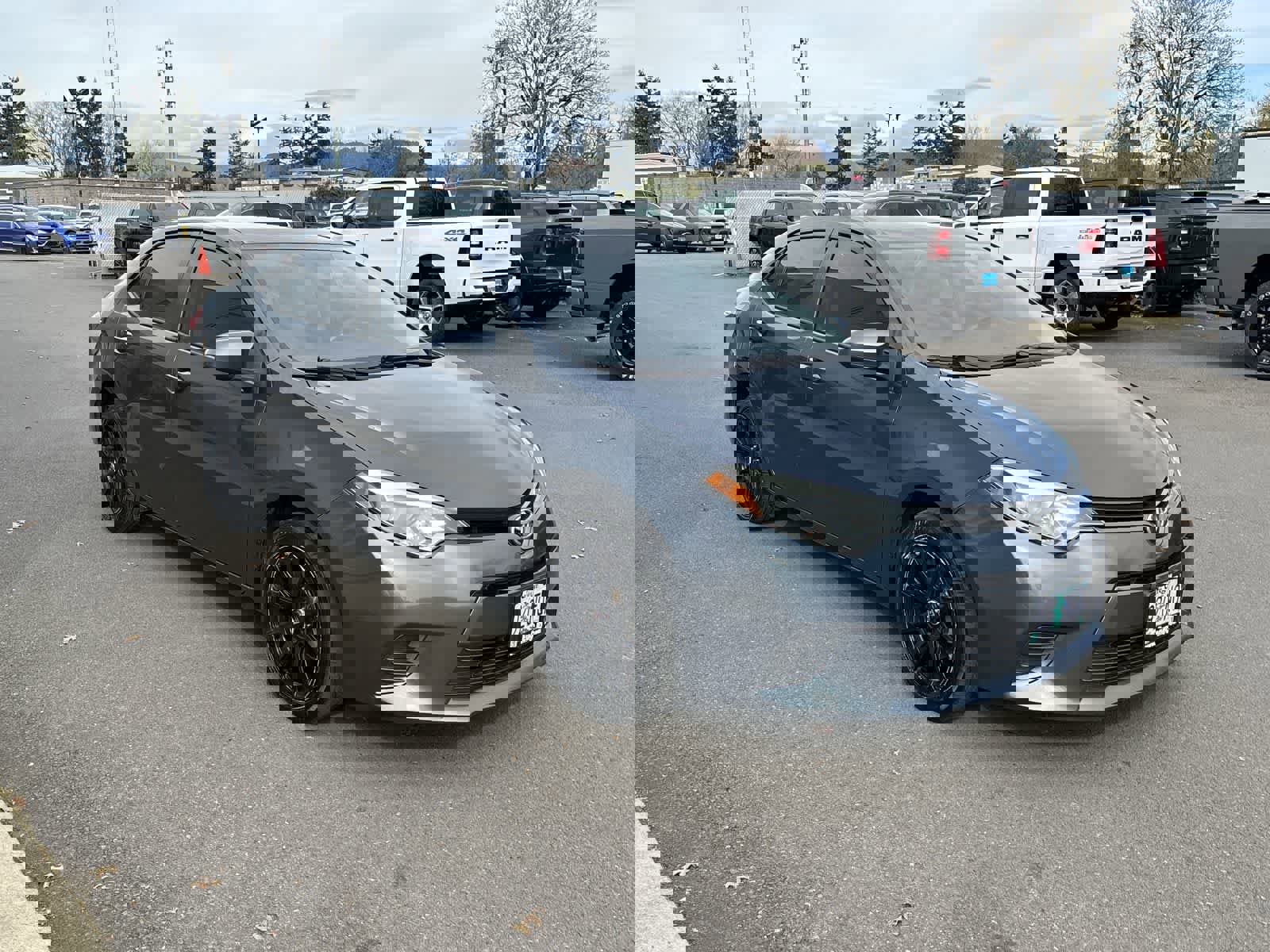 Used 2015 Toyota Corolla LE image 5