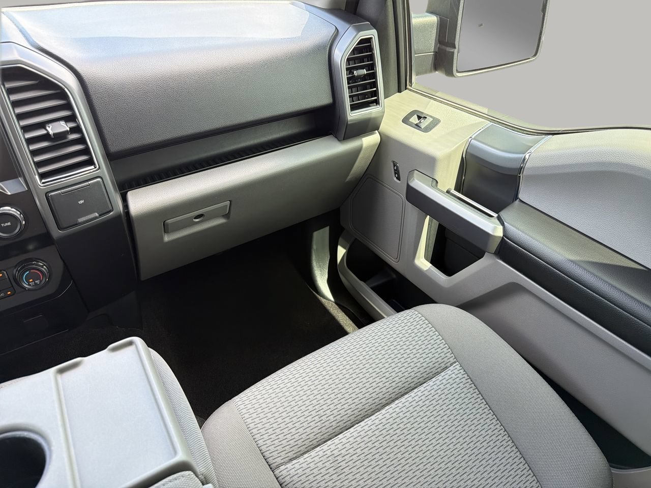 Used 2019 Ford F150 XLT w/ Equipment Group 301A Mid RWD image 15