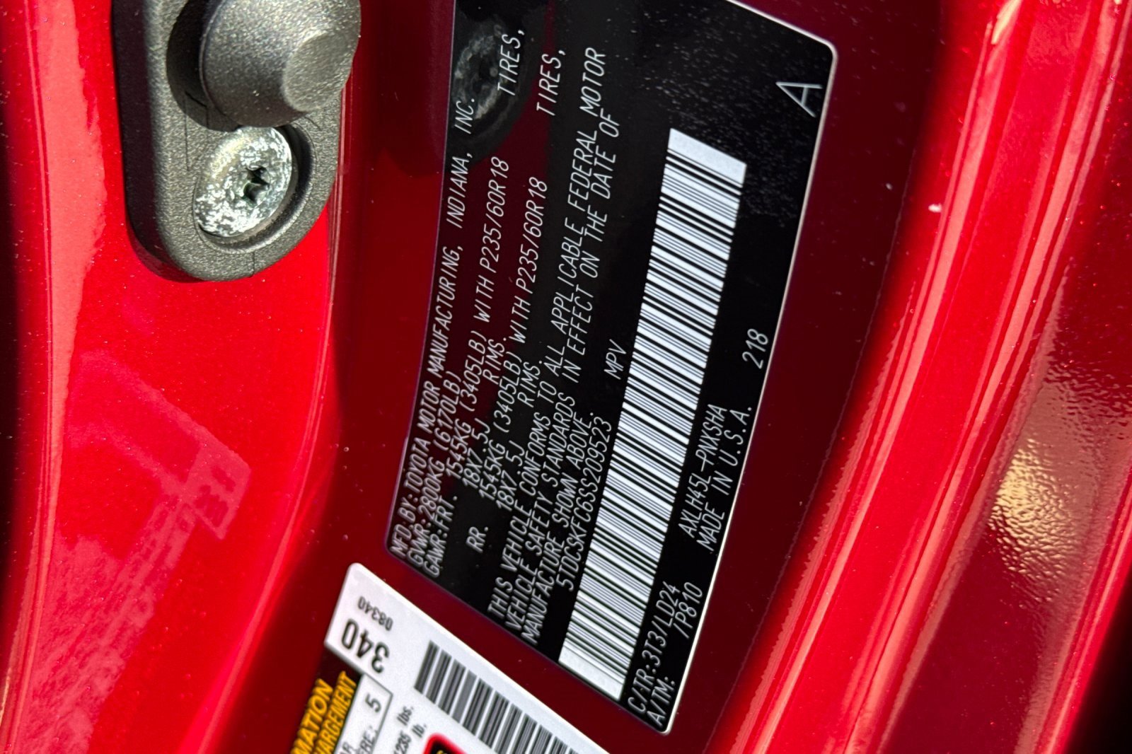 Certified 2025 Toyota Sienna XSE image 38