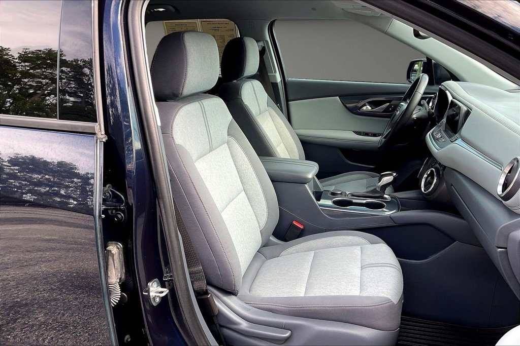 Used 2020 Chevrolet Blazer LT FWD image 31