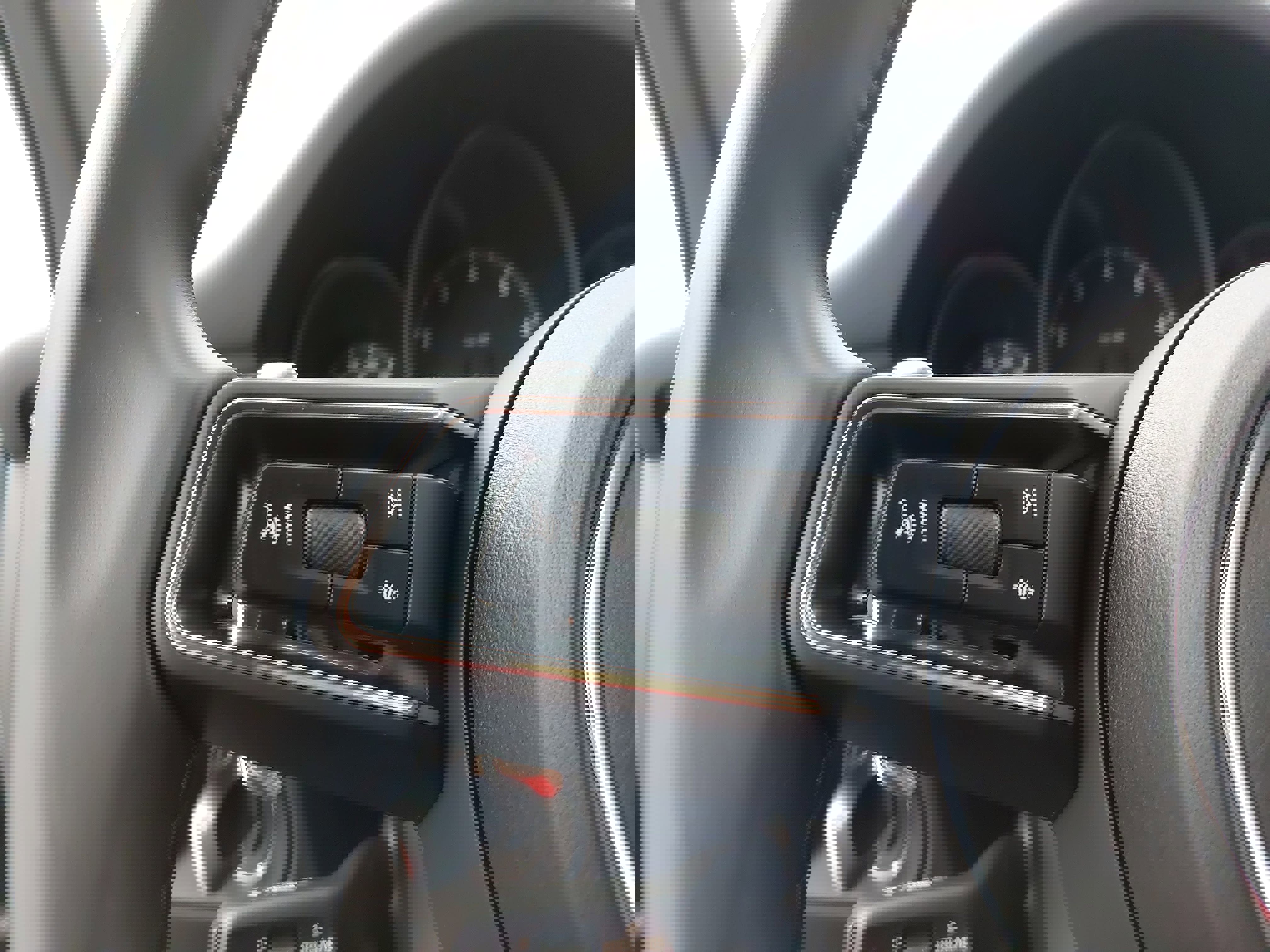 Certified 2025 Porsche Macan image 19