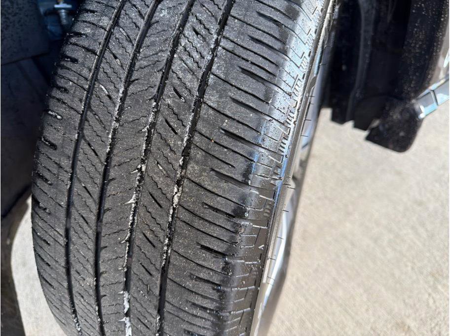 Used 2024 Nissan Ariya AWD image 31