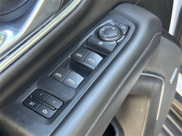 Used 2023 Chevrolet Suburban LT image 21