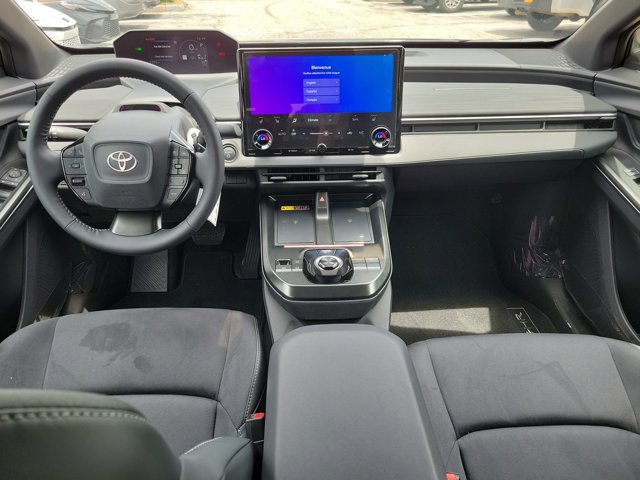Used 2026 Toyota C-HR AWD/4WD image 11