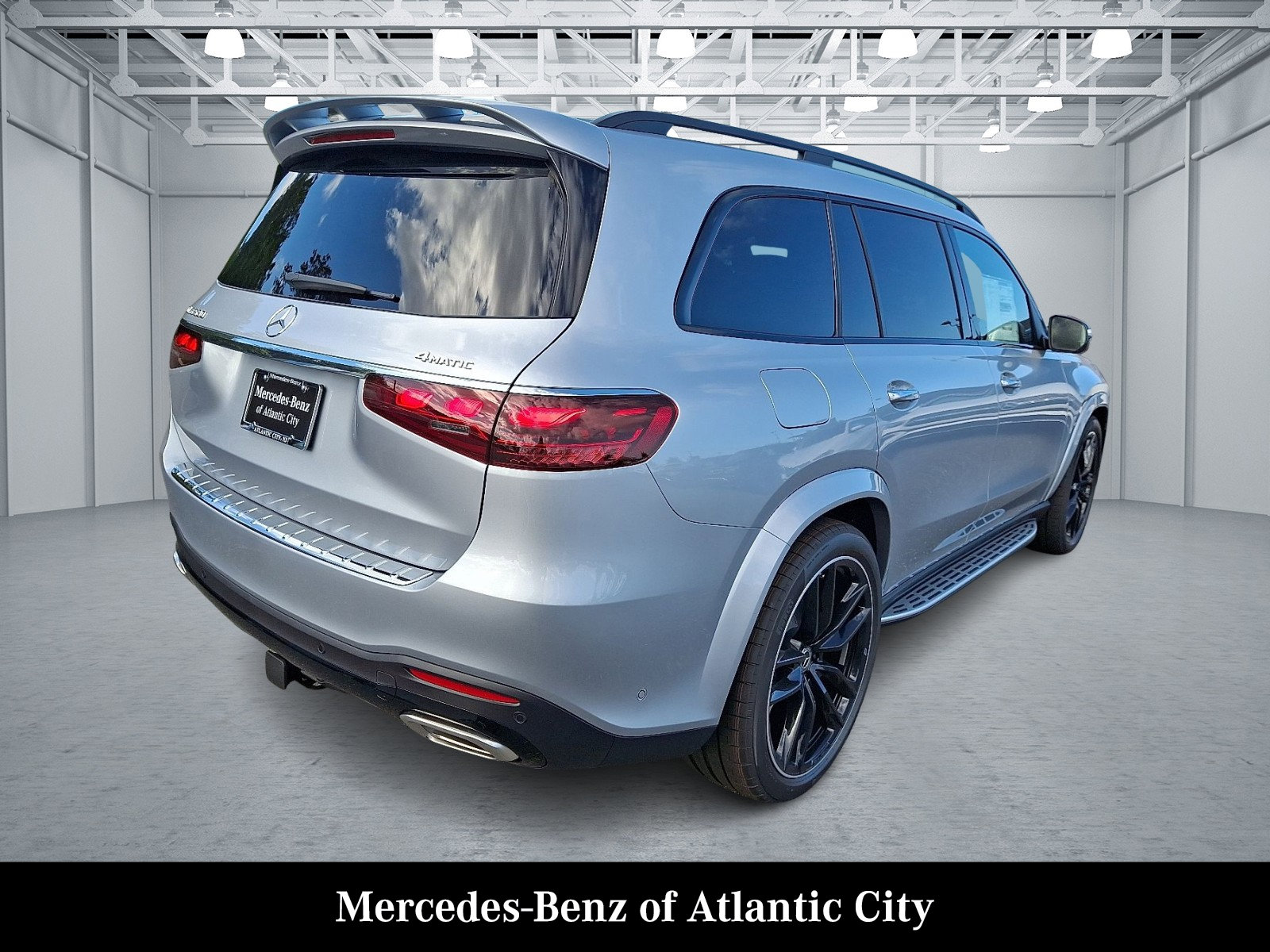 New 2026 Mercedes-Benz GLS 580 4MATIC image 4