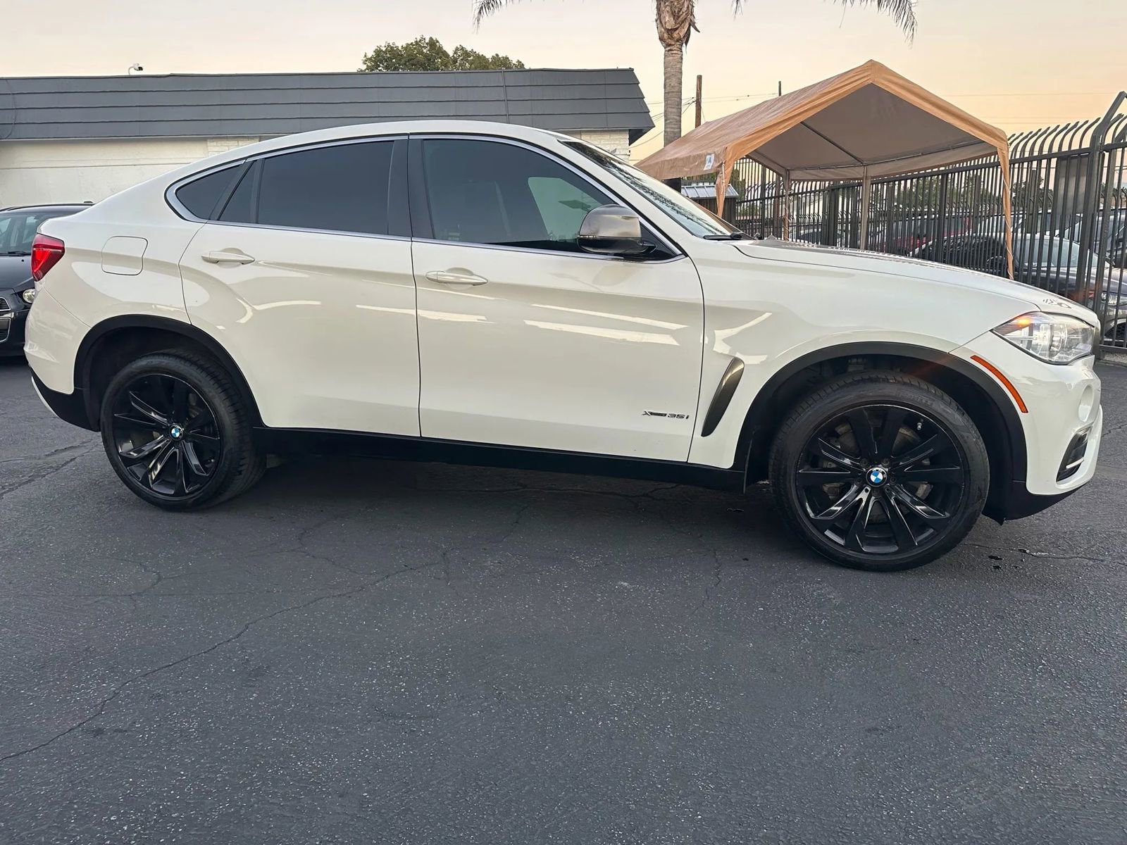 Used 2017 BMW X6 xDrive35i AWD/4WD image 18