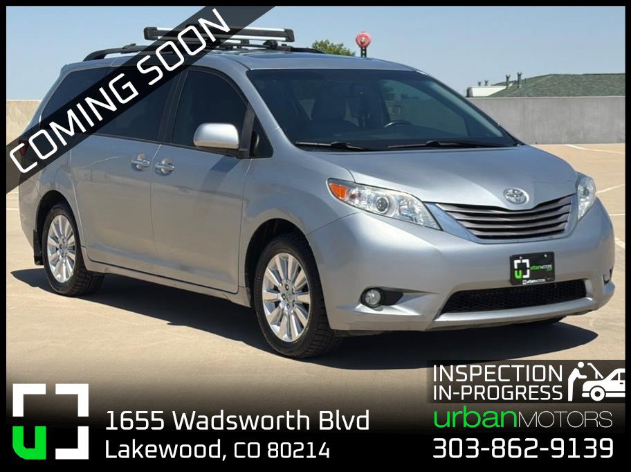 Used 2015 Toyota Sienna XLE w/ XLE Navigation Package