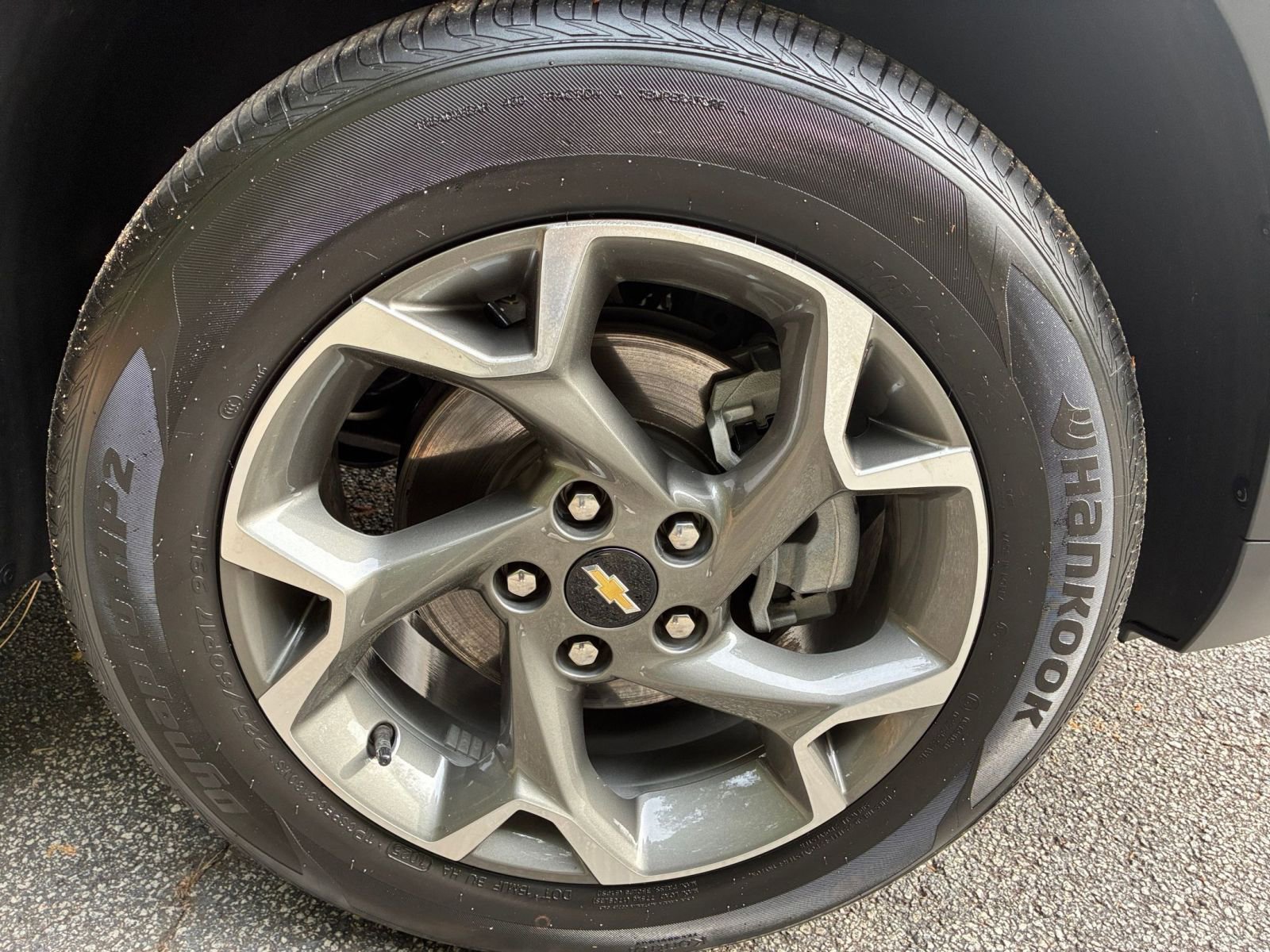 Used 2025 Chevrolet Trax LT image 32