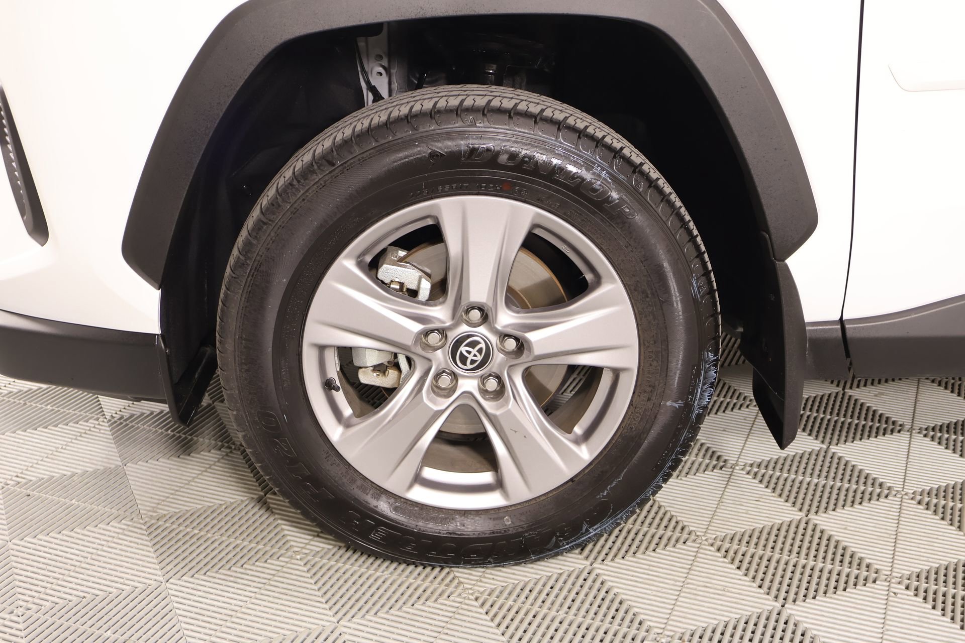 Used 2025 Toyota RAV4 XLE image 16