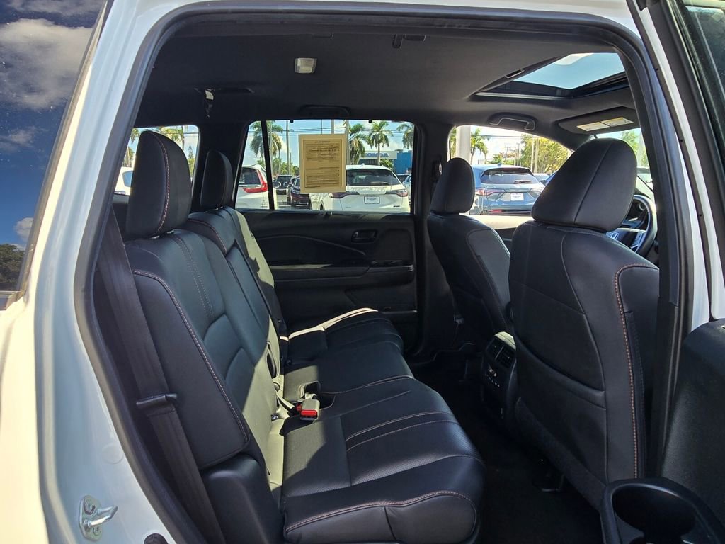 Certified 2022 Honda Pilot TrailSport image 18