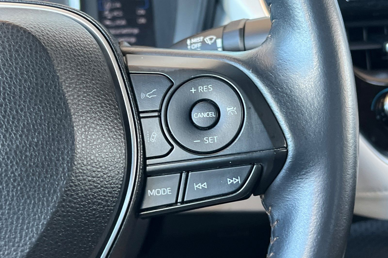 Certified 2022 Toyota Corolla SE image 29