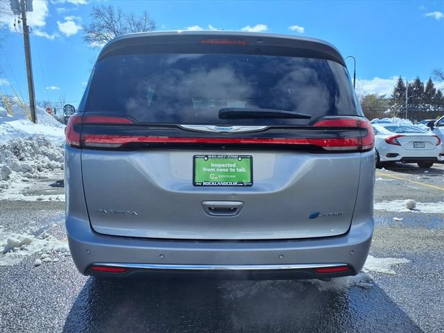Used 2021 Chrysler Pacifica Touring-L FWD image 6