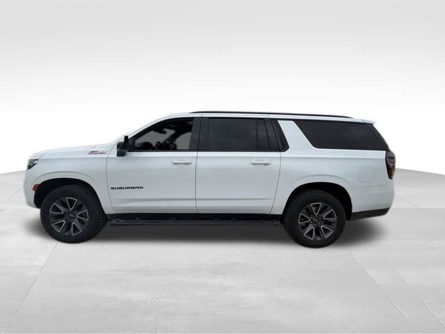 Used 2023 Chevrolet Suburban Z71 w/ Luxury Package AWD/4WD image 6