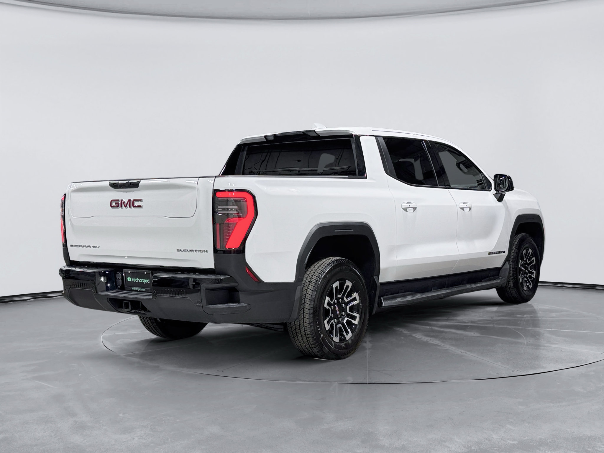 Used 2026 GMC Sierra EV Elevation AWD/4WD image 3