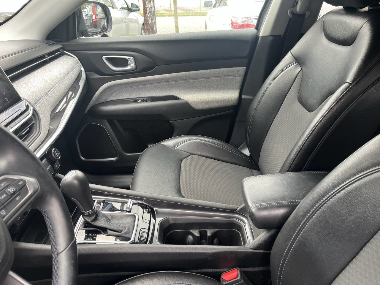 Used 2022 Jeep Compass Latitude w/ Convenience Group image 24