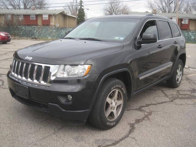 Used 2012 Jeep Grand Cherokee Laredo w/ Laredo E Group AWD/4WD image 1
