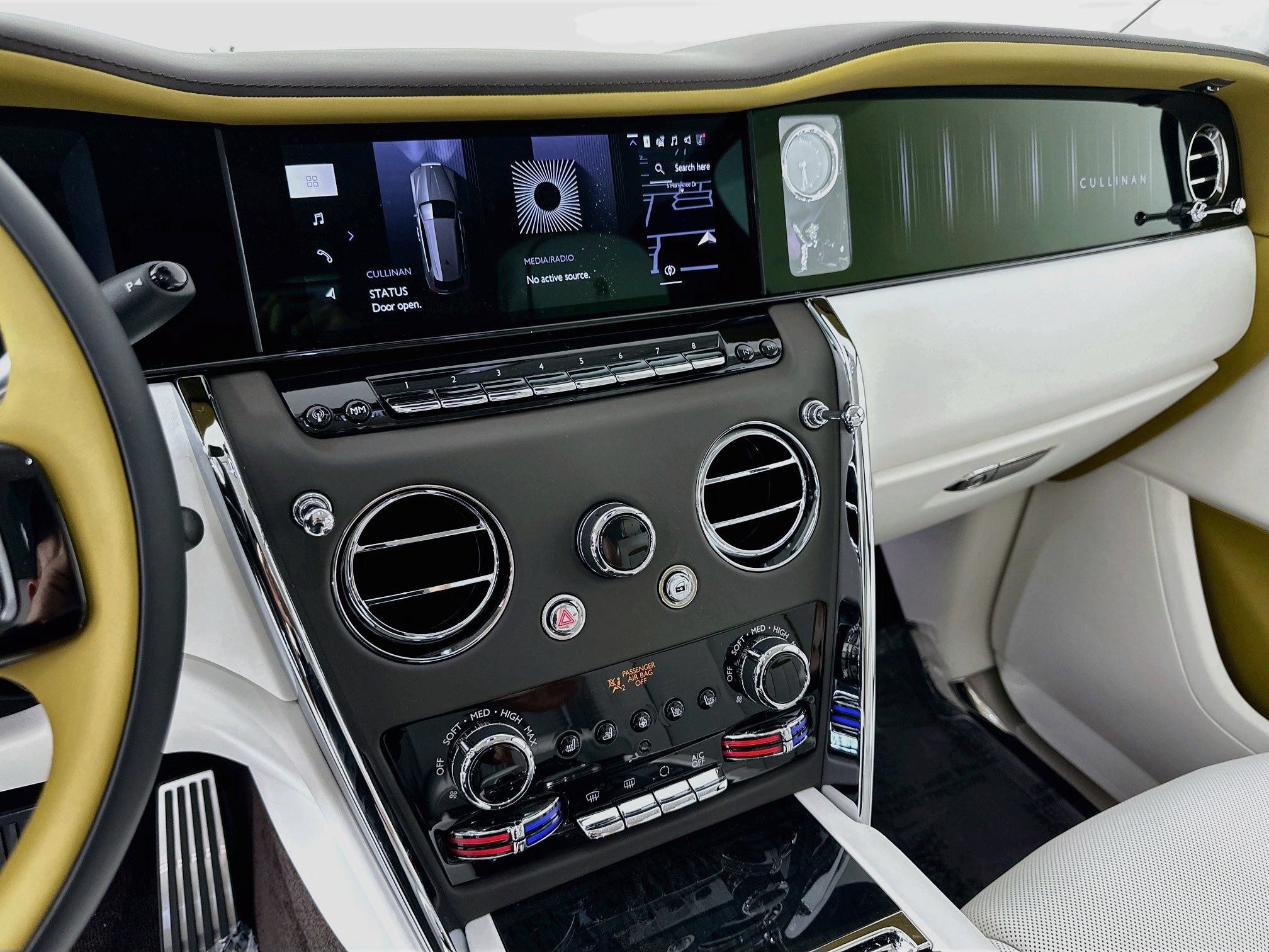 New 2027 Rolls-Royce Cullinan AWD/4WD image 13