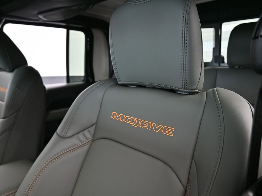 New 2026 Jeep Gladiator Mojave image 14