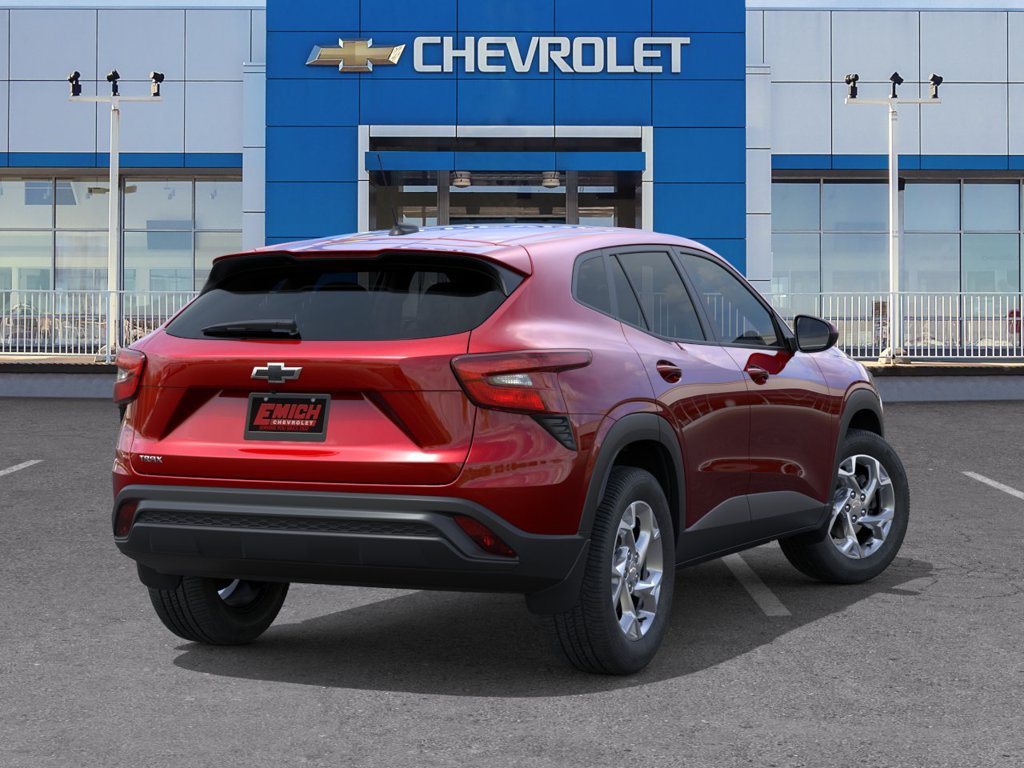 New 2026 Chevrolet Trax LS w/ LS Convenience Package FWD image 4