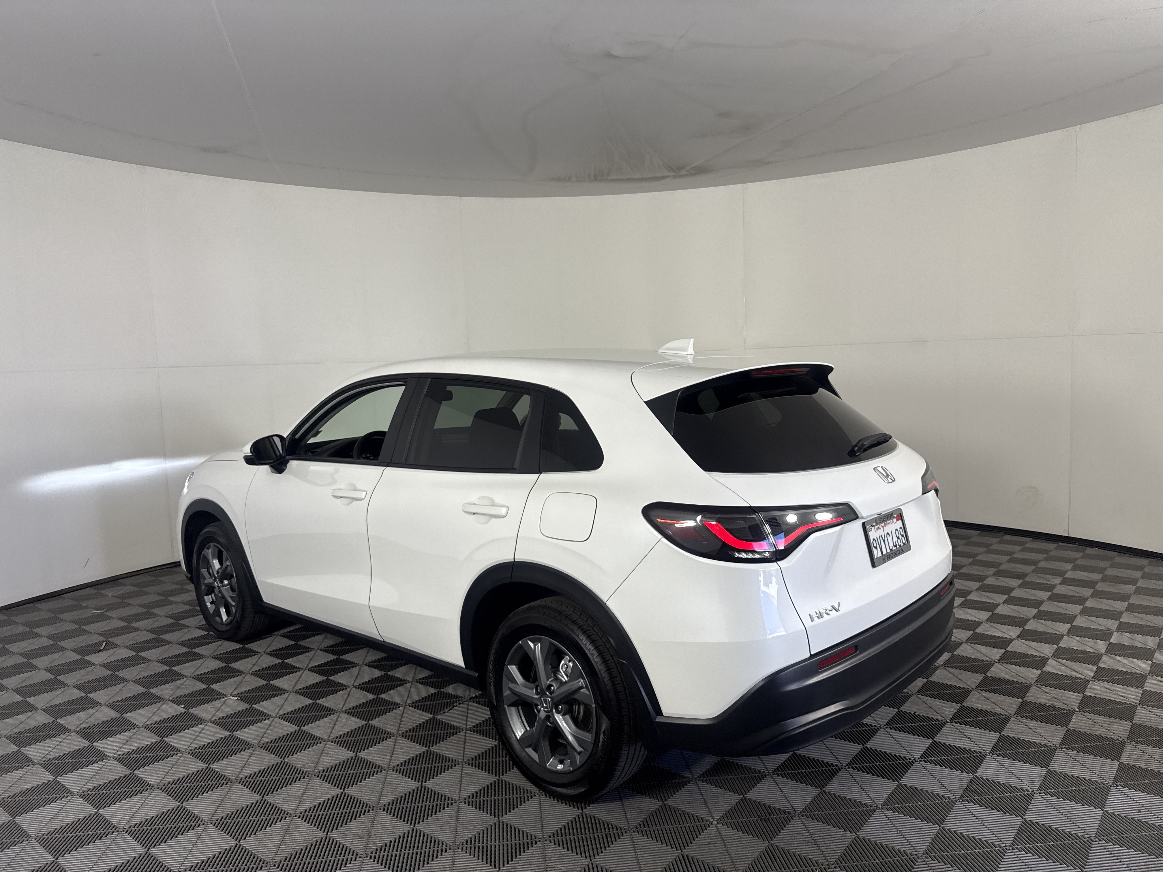 Certified 2026 Honda HR-V LX image 5