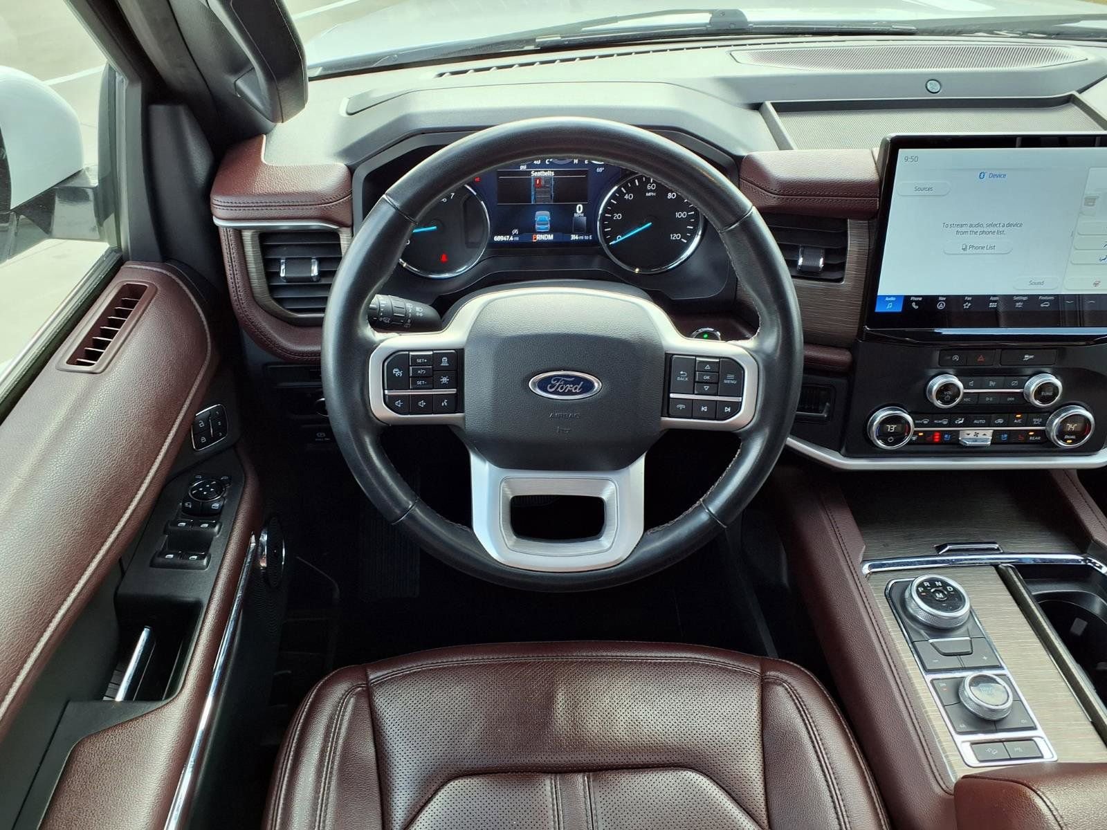 Used 2024 Ford Expedition Limited image 16