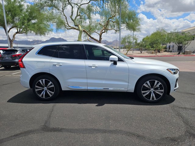 Used 2023 Volvo XC60 T8 Plus w/ Protection Package AWD/4WD image 4