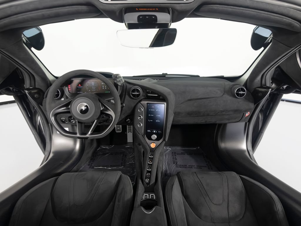 Used 2025 McLaren 750S Spider RWD image 32