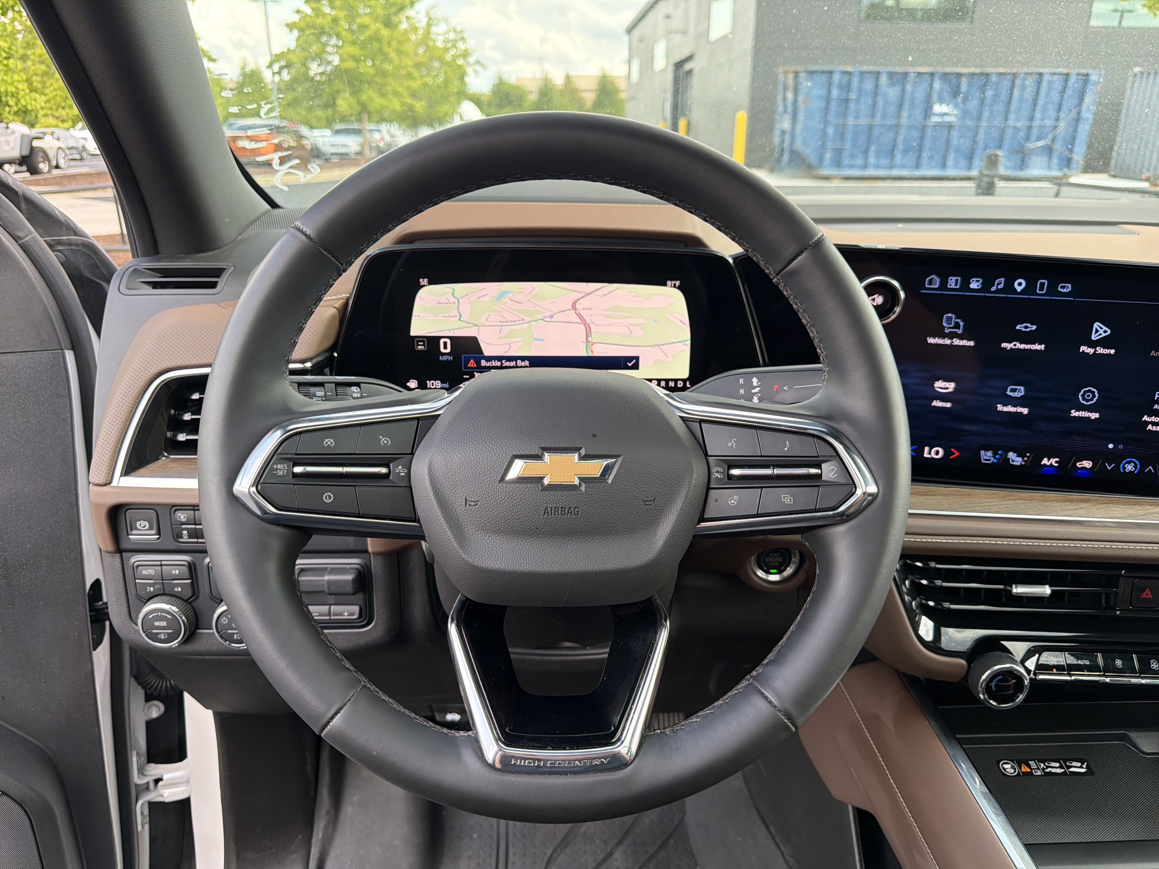Used 2025 Chevrolet Tahoe High Country AWD/4WD image 19