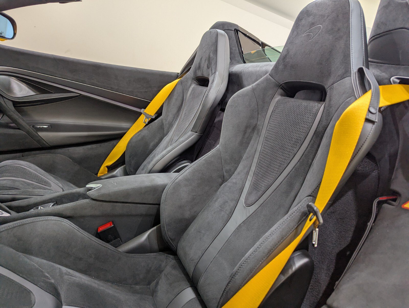 New 2026 McLaren 750S Spider RWD image 8