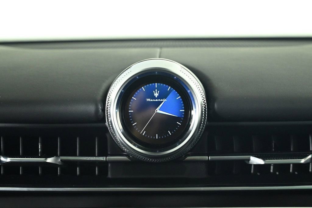 Used 2025 Maserati Grecale GT image 20