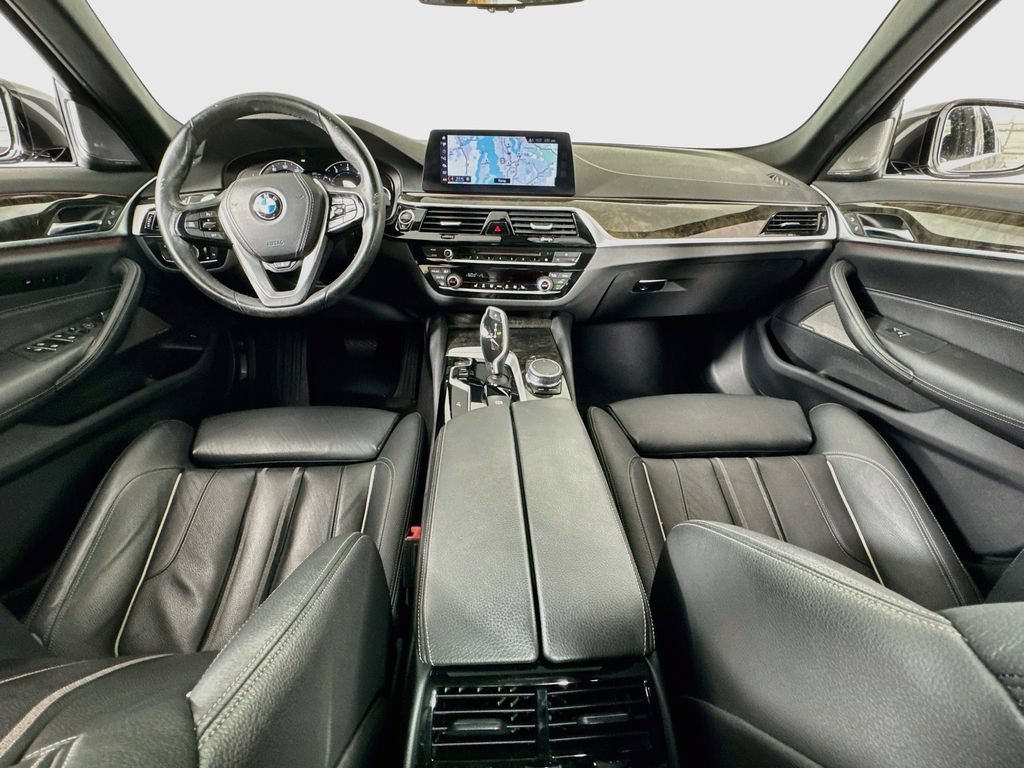 Used 2017 BMW 530i xDrive AWD/4WD image 25
