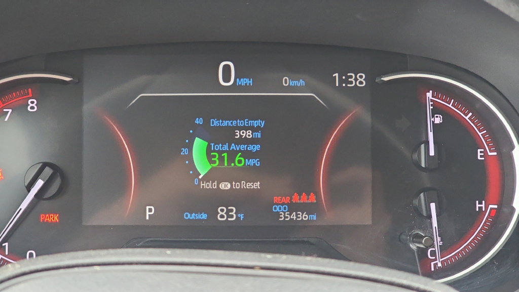 Used 2025 Toyota RAV4 LE AWD/4WD image 17