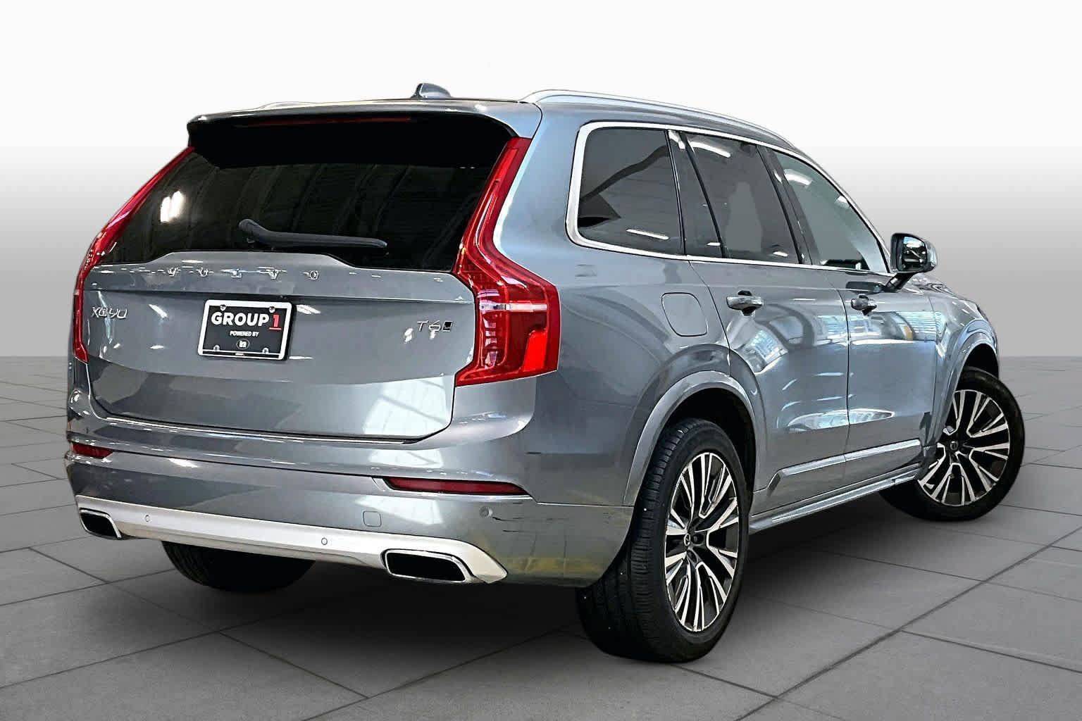 Used 2020 Volvo XC90 T6 Momentum w/ Protection Package Premier AWD/4WD image 13