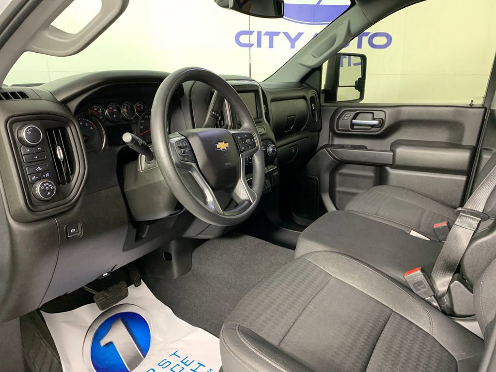 Used 2022 Chevrolet Silverado 2500 Custom w/ Custom Value Package AWD/4WD image 15